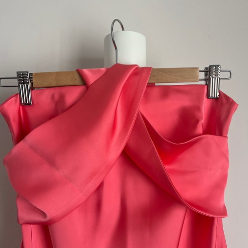Iridescent pink dress like new, one size, strapless with ties