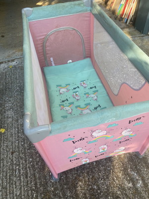 Children's Playpen like new