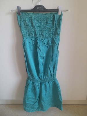 Emerald strapless dress Lipsy London like new, elastic, size M