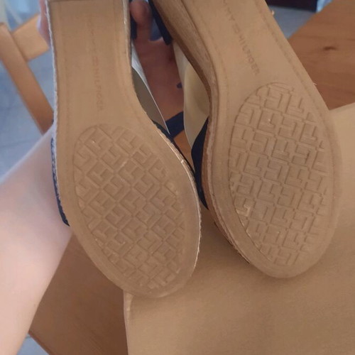 Tommy Hilfiger platform shoes new, size 41, black with brown details