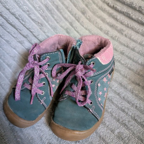 Kids barefoot boots used, size 24-25