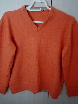 Marlboro vintage unisex wool sweater XS like new, orange