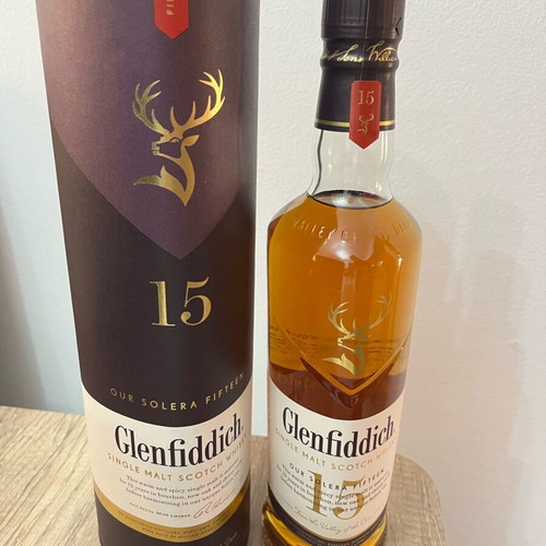 Ουίσκι Glenfidich Σκωτίας 15 ετών σε κουτί δώρου καινούργιο