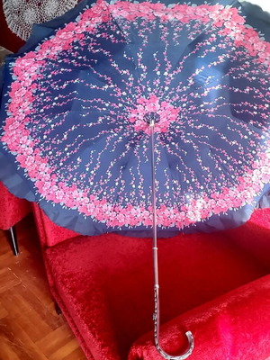 Vintage collectible umbrella 1950s like new with silver handle