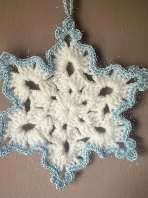 Handmade knitted snowflakes made to order, pack of 4 pieces