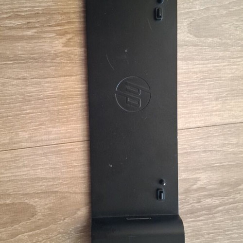 HP 2013 Ultraslim Docking Station like new
