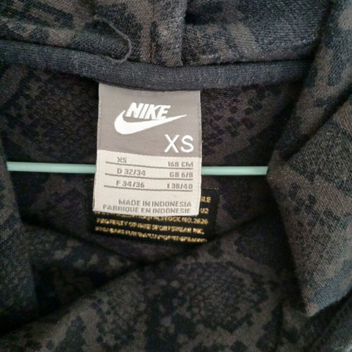 Nike sweatshirt used, size XS, black