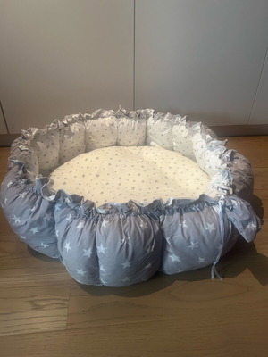 Baby Nest and Reversible Play Mat like new, 100% Cotton
