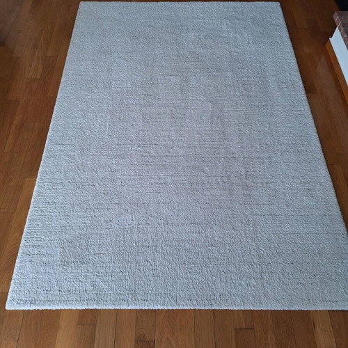 Beige rugs like new, pack of 4 pieces
