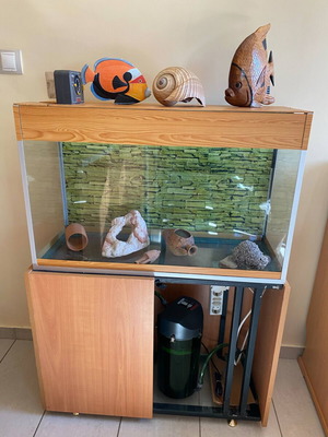 Aquarium 150 liters like new with accessories