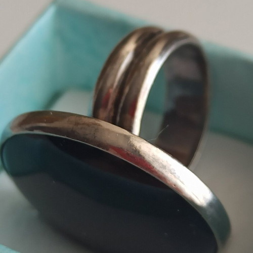 Women's 925 silver ring with black onyx like new