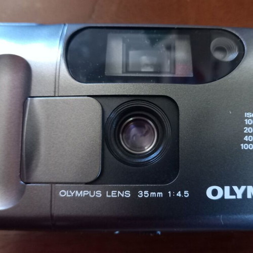 Olympus Trip MD2 35mm f/4.5 compact film camera new