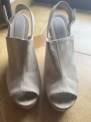 Tulipano platform shoes used, beige, size 40