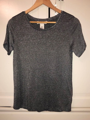 T-shirt with glitter XS new, gray