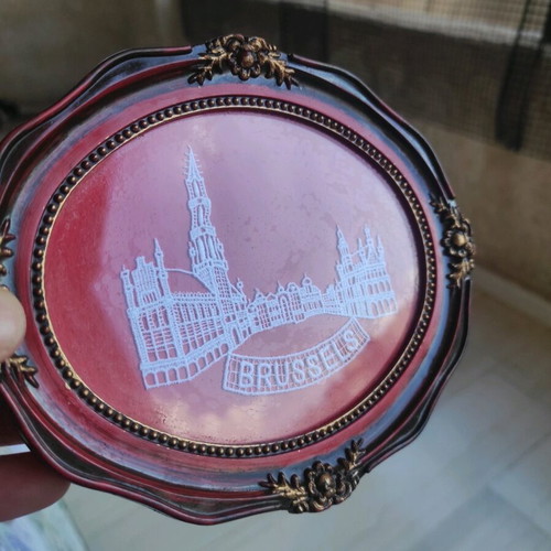Brussels embroidered picture from Grand Palace City Hall with glass front like new