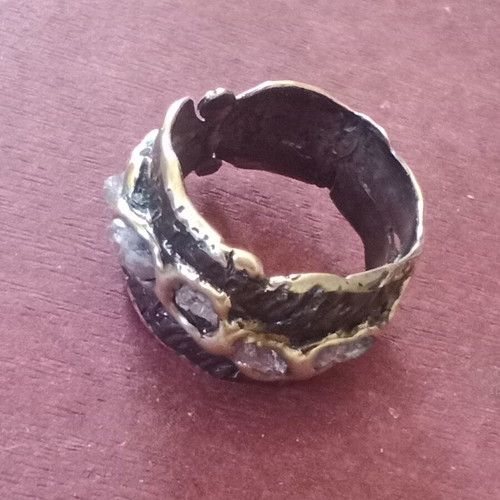 Silver 925 ring with 5 raw spinels, size 60, like new