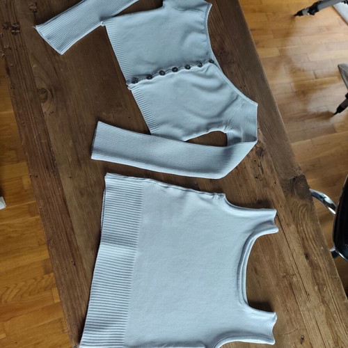 Top and cardigan set like new, gray and turquoise