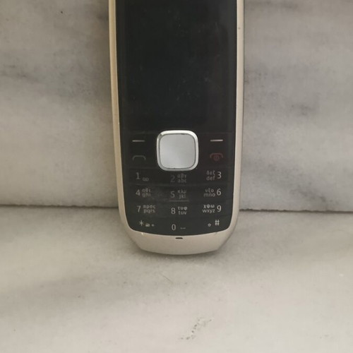 Nokia 1800 phone, like new, without charger