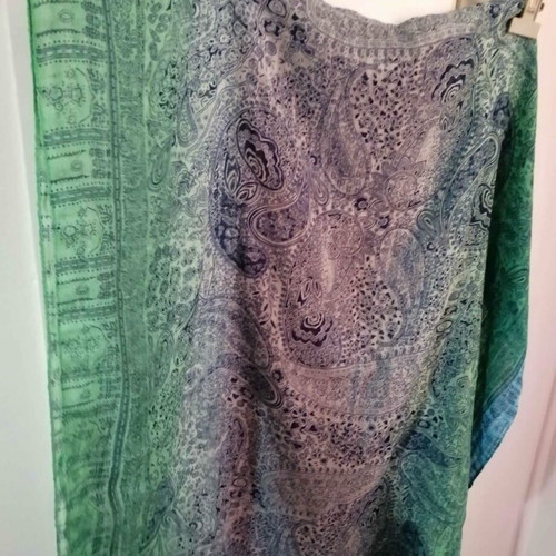 Scarf like new, multicolored