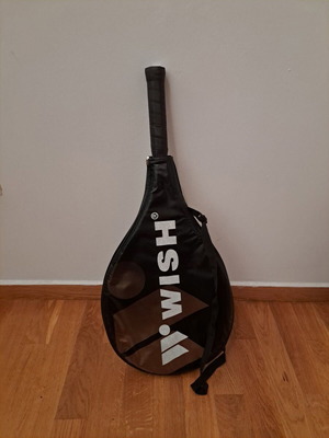 Tennis rackets used with cases, set of 2 pieces