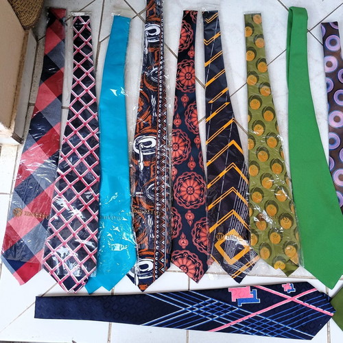 Vintage Greek ties Motivo collection, like new, set of 16