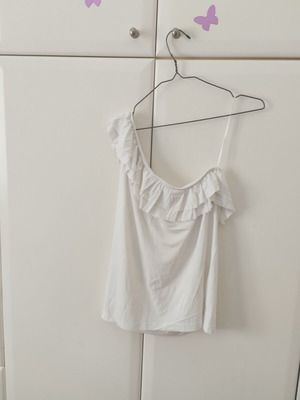 White summer top like new, size L