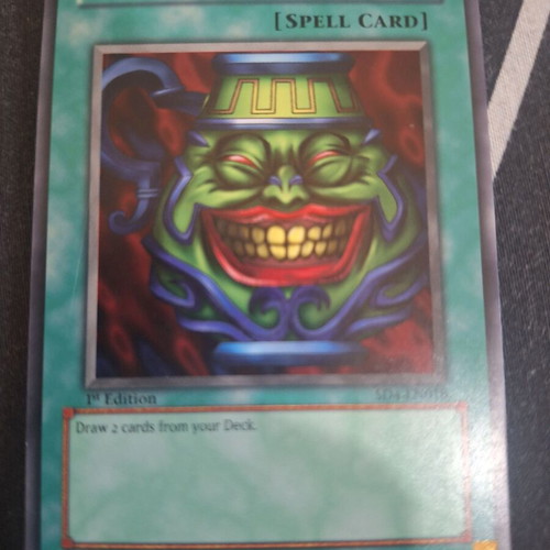 Pot of Greed Yu-Gi-Oh! card like new, vintage SD4-EN018
