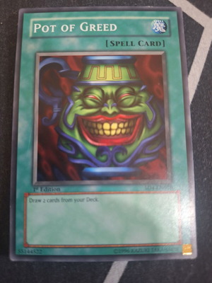 Pot of Greed Yu-Gi-Oh! card like new, vintage SD4-EN018