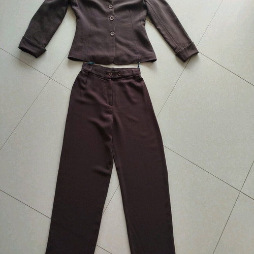 Women's brown suit like new