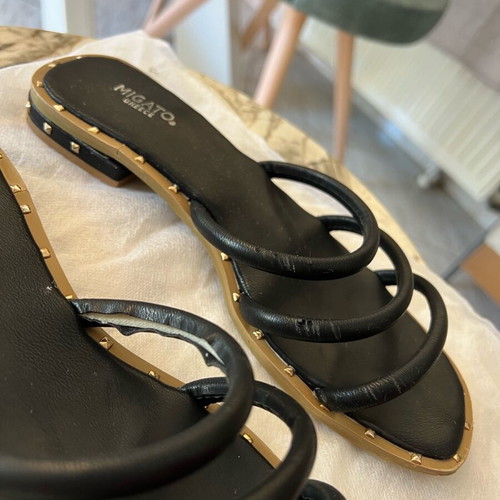 Migato slippers used size 39 black with studs