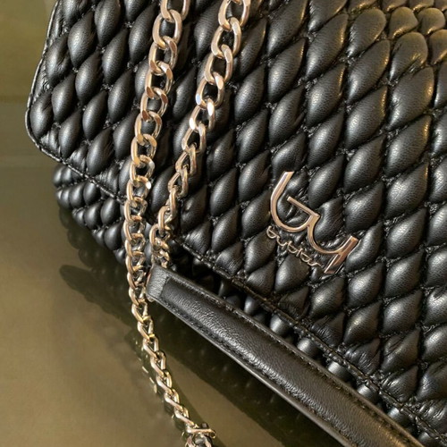 Byblos bag quilted double chain like new