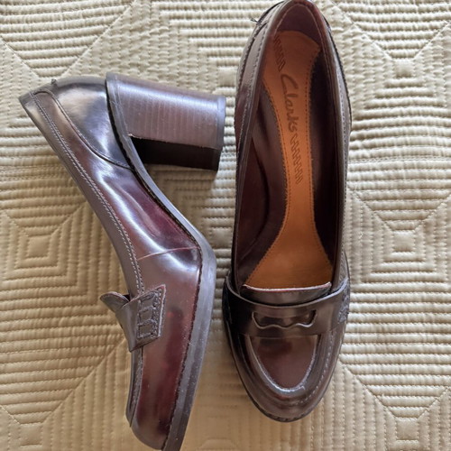Clarks women's pumps new, size EU 39, burgundy