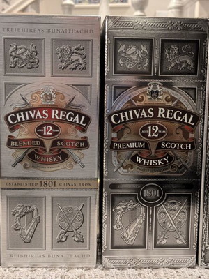 Chivas Regal 12 σφραγισμένες χάρτινες συσκευασίες ουίσκι, σετ 4