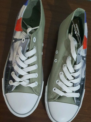 Νέες Celdes Sneakers με Πύργο του Άιφελ και γαλλική σημαία, νούμερα 41 & 42