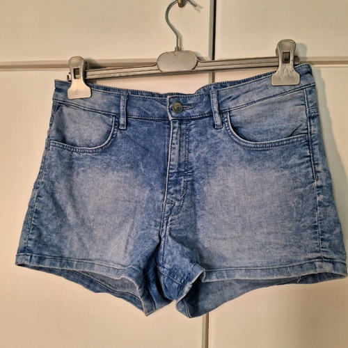 H&M denim shorts used, size 42