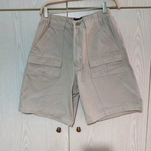 Men's cotton bermuda shorts like new, beige