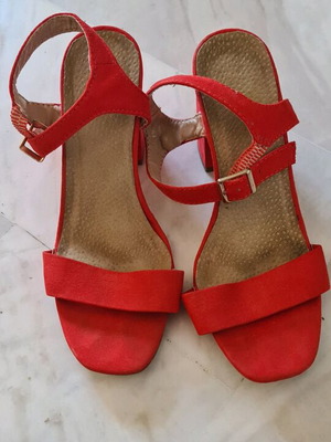 Women's red sandals like new, size 38, with heel