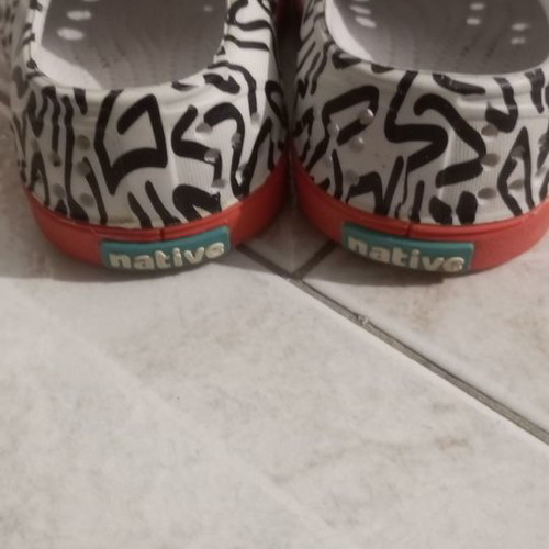 Native baby shoes used, size 19, for 12-24 months, plastic