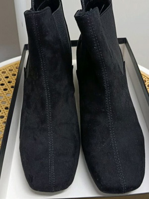 Marks & Spencer black suede ankle boots like new, 5 cm heel