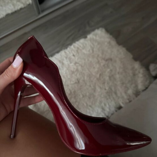 Patent leather pumps new, size 40