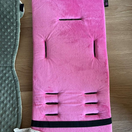 CuddleCo stroller mat like new reversible