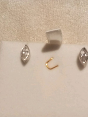 Silver 925 stud earrings with marquise cut like new
