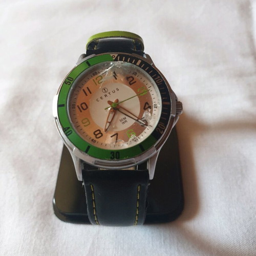 Certus junior children's watch used with broken glass, black and green