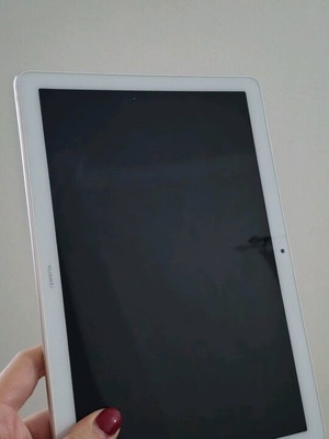 Tablet σαν καινούργιο, πολύ καλό