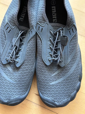 Gray Soft Water Shoes like new, size 42.5