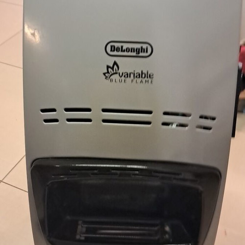 DeLonghi used, in excellent condition