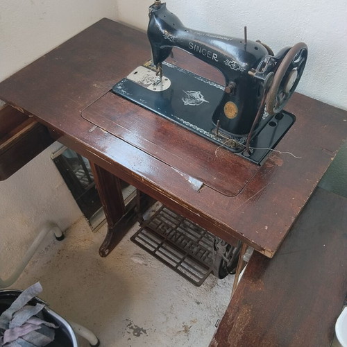 Singer 15K sewing machine 1910