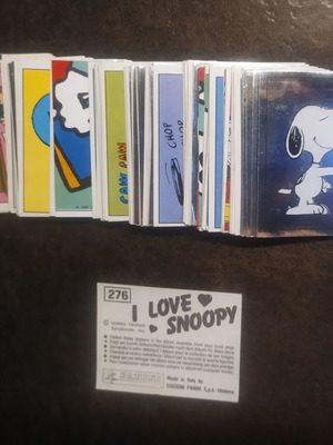 Panini Snoopy stickers in excellent condition, 112 pieces