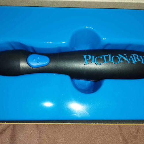 Pictionary Air board game new