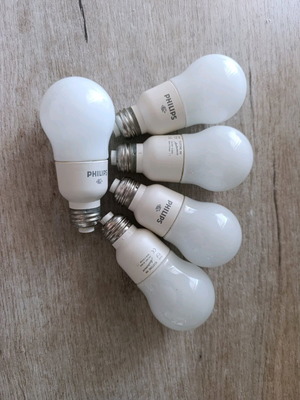 Philips Ecotone 9W Ambiance light bulbs used pack